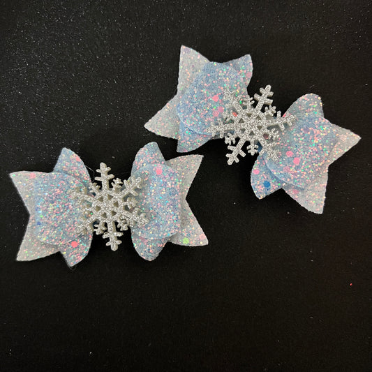 Blue Snowflakes Piggies